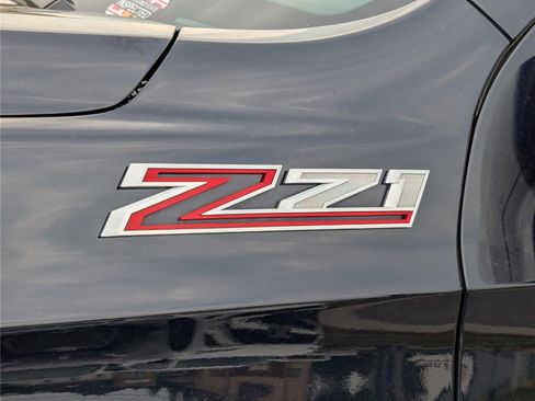 Used 2023 Chevrolet Tahoe Z71 w/ Z71 Off-Road Package AWD/4WD image 10