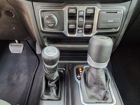 Certified 2021 Jeep Wrangler Unlimited Sport image 23