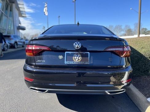 Used 2019 Volkswagen Jetta SEL Premium image 10