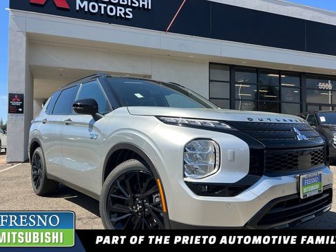 New 2025 Mitsubishi Outlander SEL Black Edition image 1