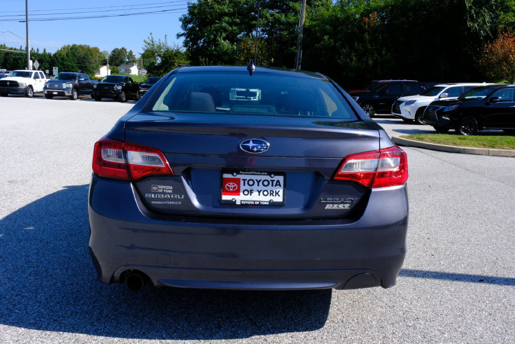 Used 2016 Subaru Legacy 2.5i Premium AWD/4WD image 4