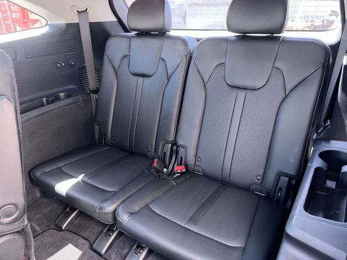 Certified 2025 Kia Soul LX w/ LX Technology Package FWD image 24