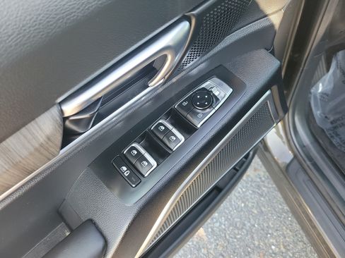 Used 2024 Kia Telluride EX FWD image 21