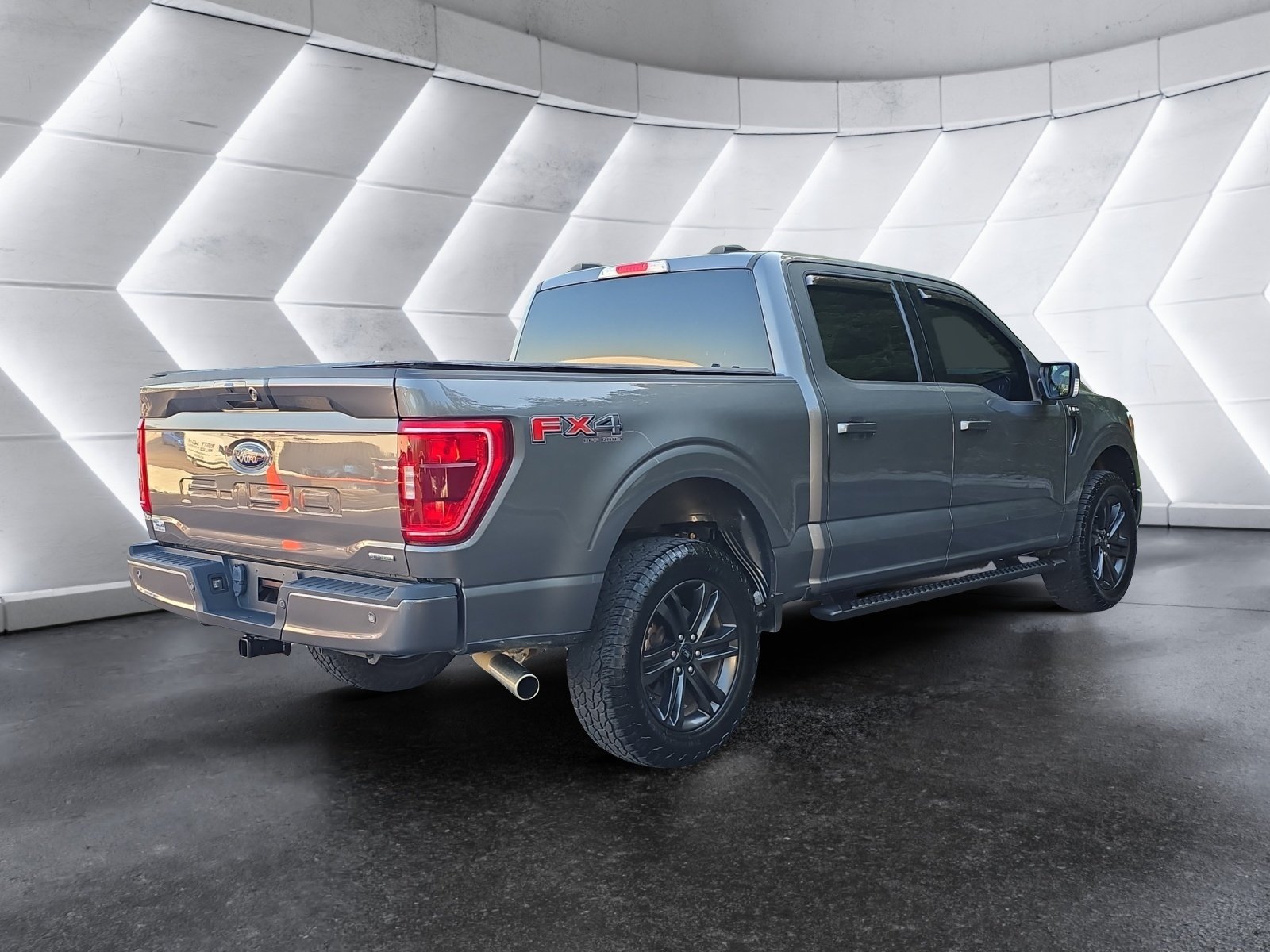 Used 2022 Ford F150 XLT w/ Equipment Group 302A High AWD/4WD image 5