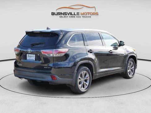 Used 2015 Toyota Highlander XLE image 7