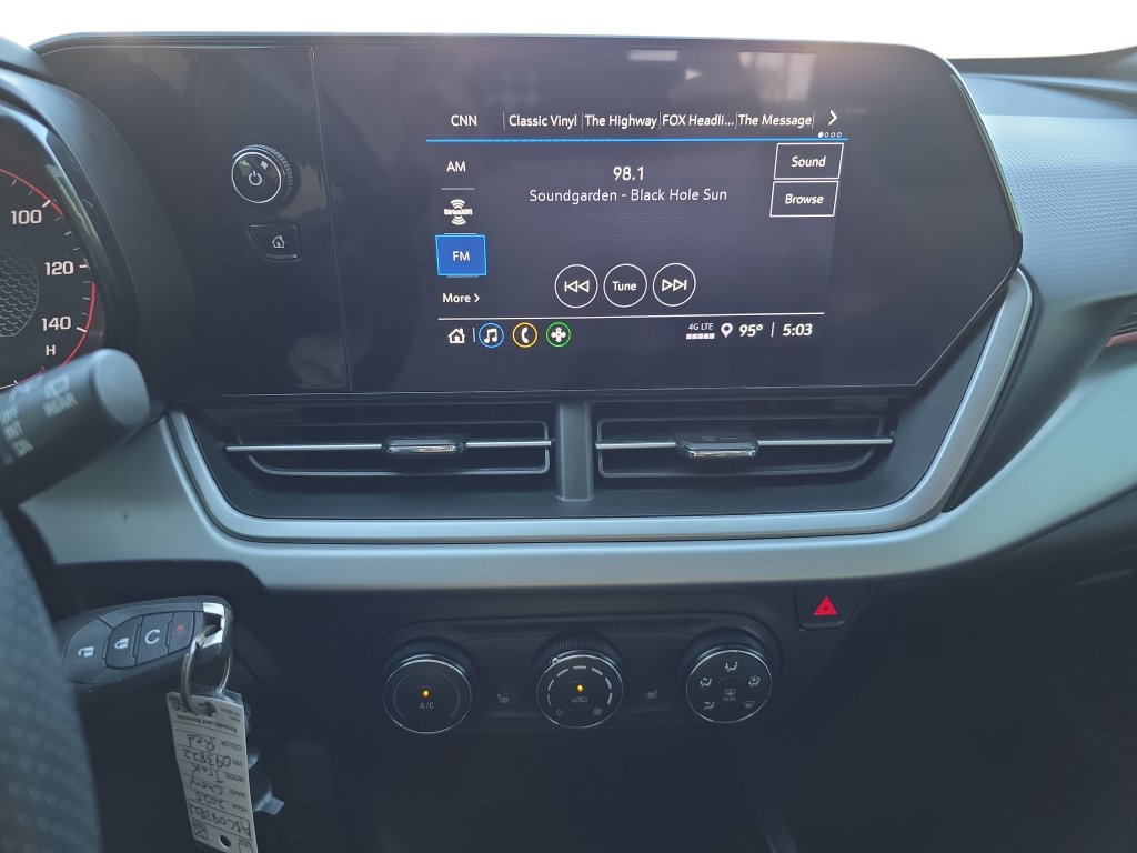 Used 2025 Chevrolet Trax RS w/ Driver Confidence Package FWD image 19
