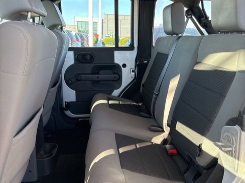 Used 2010 Jeep Wrangler Unlimited Sport image 15