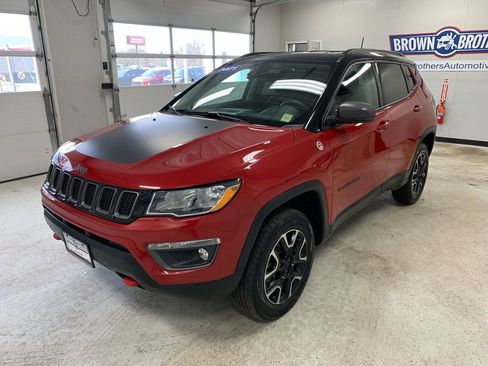 Used 2021 Jeep Compass Trailhawk image 2