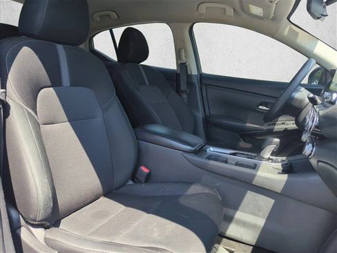 Used 2025 Nissan Sentra SV FWD image 27