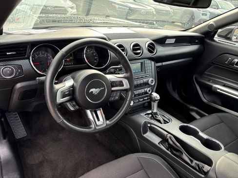 Used 2017 Ford Mustang Coupe image 11