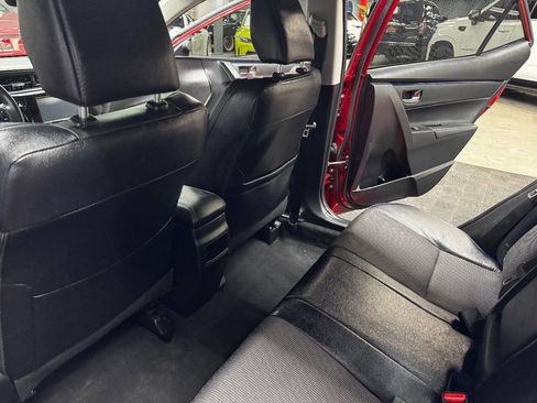 Used 2019 Toyota Corolla SE FWD image 41