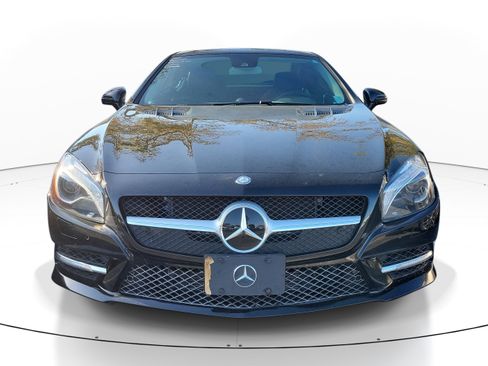 Used 2013 Mercedes-Benz SL 550 image 2