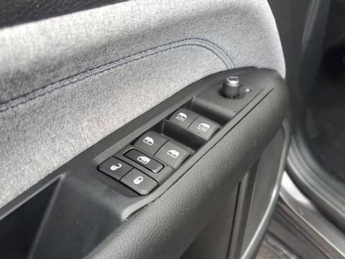 Certified 2022 Jeep Compass Latitude w/ Convenience Group image 6