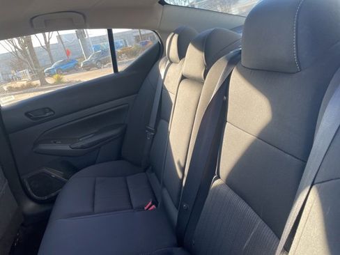 Used 2024 Nissan Altima 2.5 SV image 6