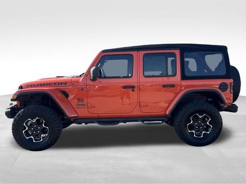 Used 2023 Jeep Wrangler Unlimited Rubicon w/ Cold Weather Group AWD/4WD image 2