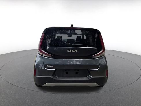 Used 2025 Kia Soul LX w/ LX Technology Package image 12