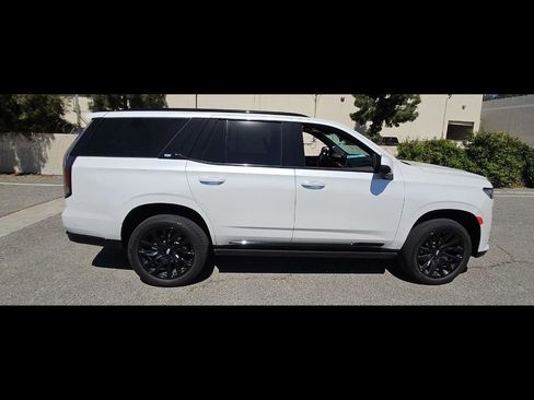 Used 2024 Cadillac Escalade Sport Platinum w/ LPO, ONYX Package image 10