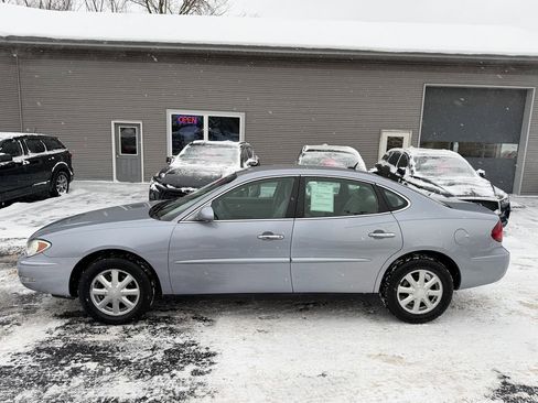 Used 2006 Buick LaCrosse CX image 2