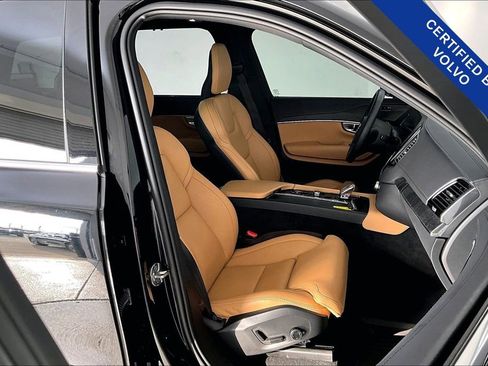 Certified 2024 Volvo XC90 B6 Ultimate w/ Protection Package Premier image 10