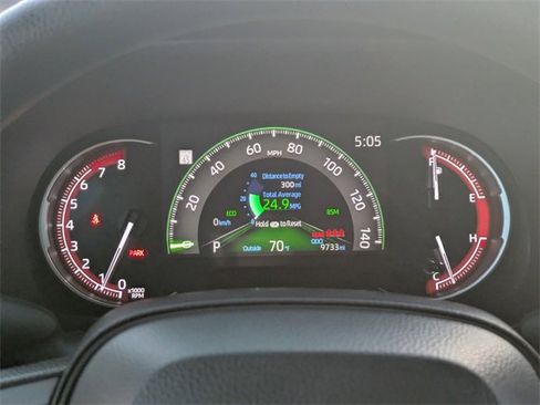 Used 2025 Toyota RAV4 XLE image 36