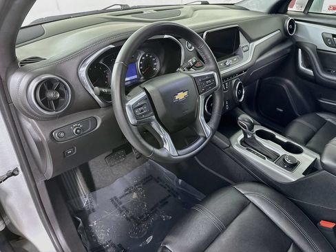 Used 2019 Chevrolet Blazer LT w/ Sound & Technology Package FWD image 19