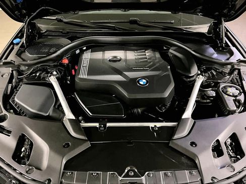 Certified 2023 BMW 530i xDrive w/ Premium Package AWD/4WD image 29