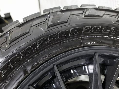 Used 2024 GMC Sierra 2500 Denali Ultimate image 60