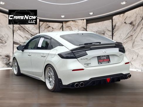 Used 2024 Honda Civic Sport image 4