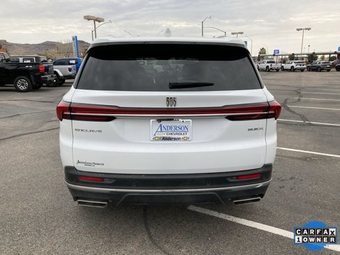 Used 2025 Buick Enclave Preferred image 7