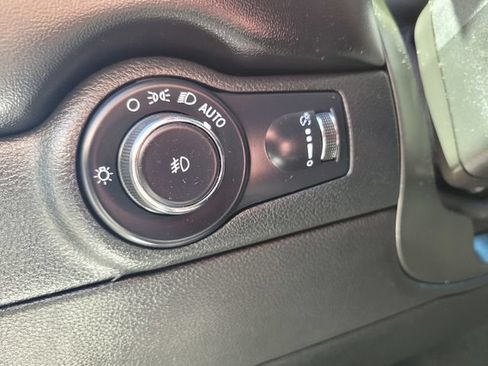 Used 2022 Dodge Durango GT AWD/4WD image 19