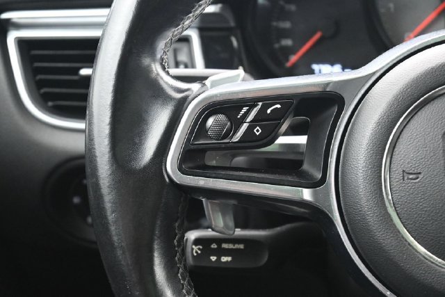 Used 2017 Porsche Macan S AWD/4WD image 17