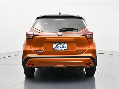 Used 2022 Nissan Kicks SV FWD image 6