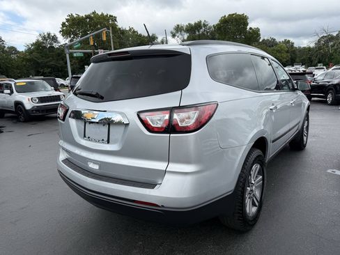 Used 2017 Chevrolet Traverse LS FWD image 7