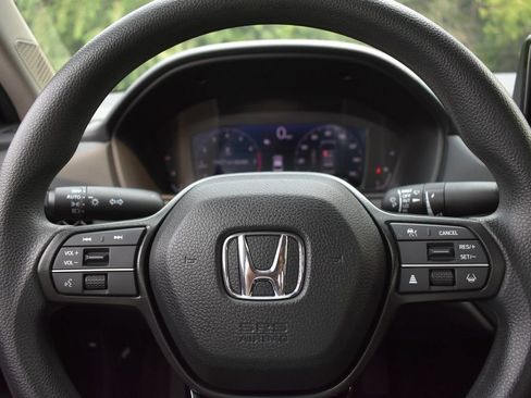 Used 2025 Honda Accord SE image 16