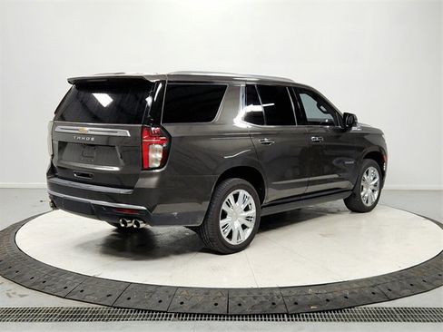 Used 2021 Chevrolet Tahoe High Country w/ Premium Package image 7
