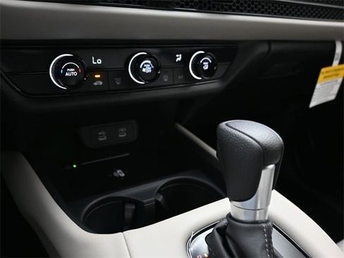 New 2026 Honda HR-V LX image 12