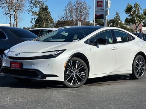 New 2026 Toyota Prius XLE image 2