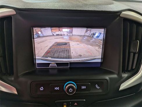 Used 2023 GMC Terrain SLE image 22