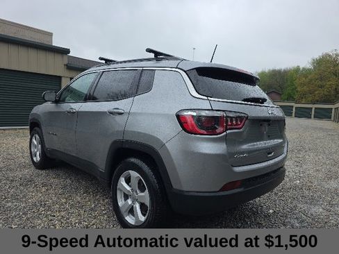 Used 2020 Jeep Compass Latitude w/ Cold Weather Group AWD/4WD image 3