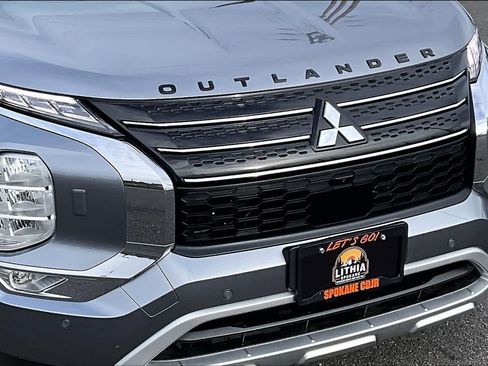 Used 2023 Mitsubishi Outlander SE image 33