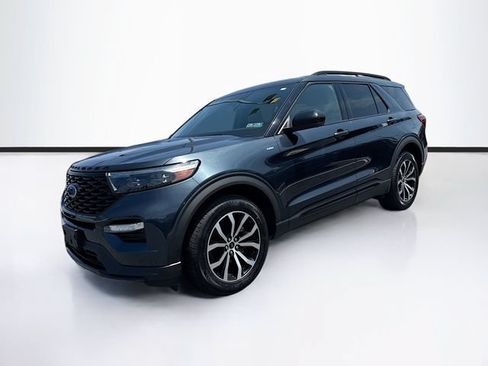 Certified 2022 Ford Explorer ST-Line w/ Class IV Trailer Tow Package AWD/4WD image 3