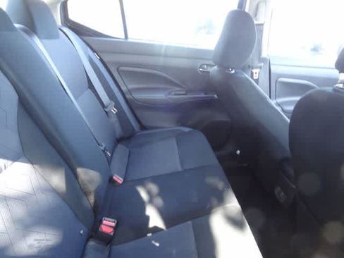 Used 2025 Nissan Versa SV FWD image 10