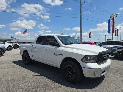 Used 2017 RAM 1500 Big Horn AWD/4WD image 3
