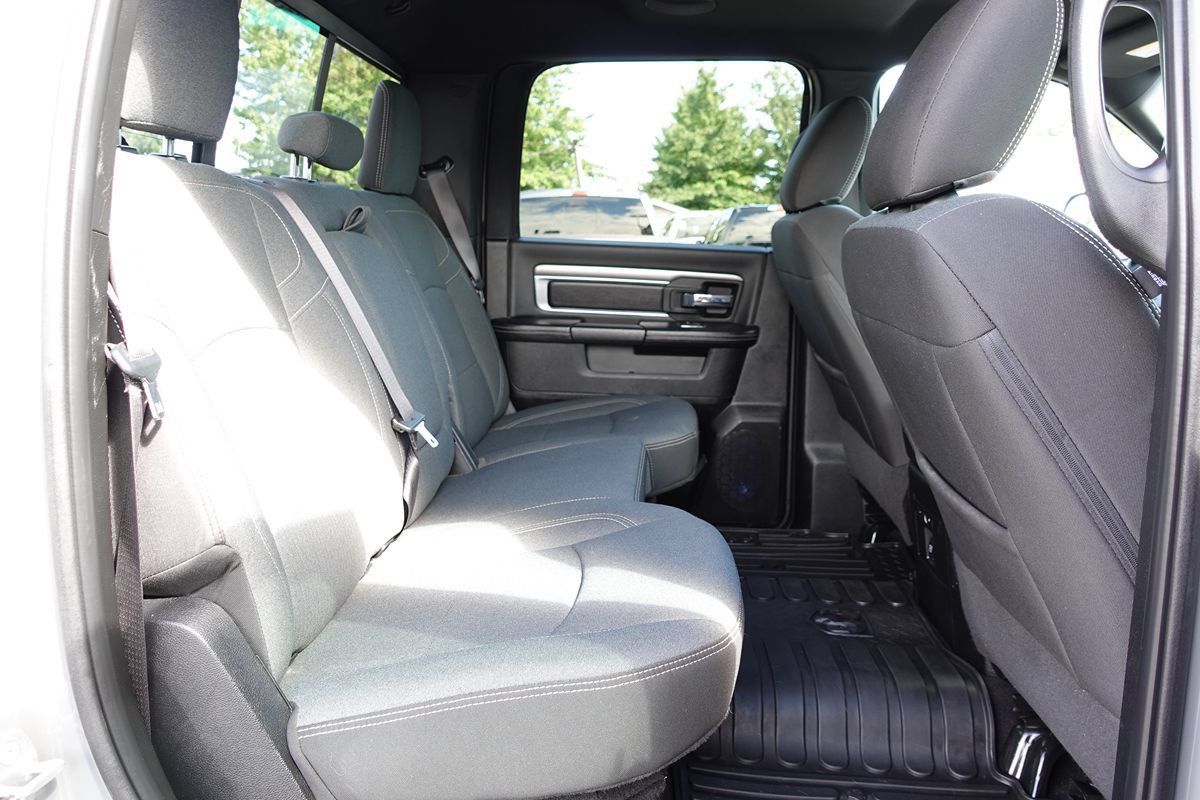 Used 2022 RAM 1500 Warlock w/ Ceramic Grey Warlock Package AWD/4WD image 34