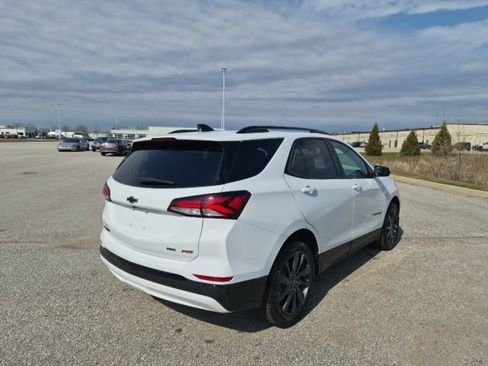 Used 2024 Chevrolet Equinox RS w/ RS Leather Package image 5