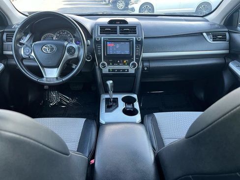 Used 2012 Toyota Camry SE FWD image 9