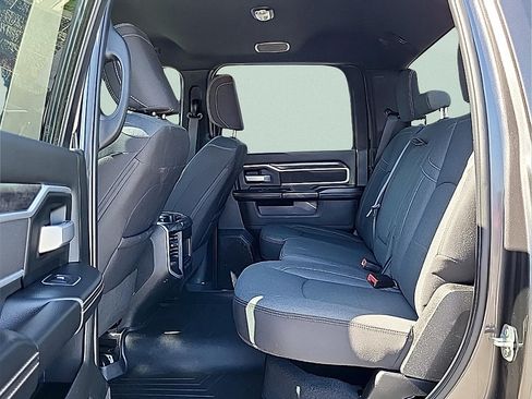 Used 2024 RAM 2500 Big Horn w/ Night Edition AWD/4WD image 12