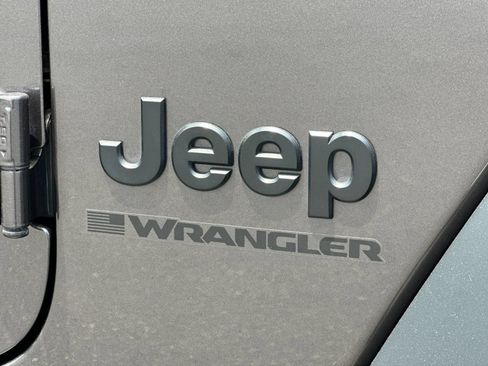 Used 2024 Jeep Wrangler Unlimited Sport AWD/4WD image 24