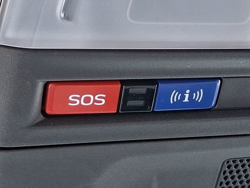 Certified 2025 Subaru Crosstrek 2.0i Premium image 26