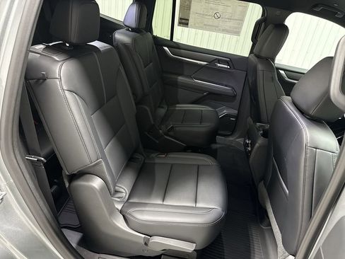 New 2026 GMC Acadia Elevation image 28